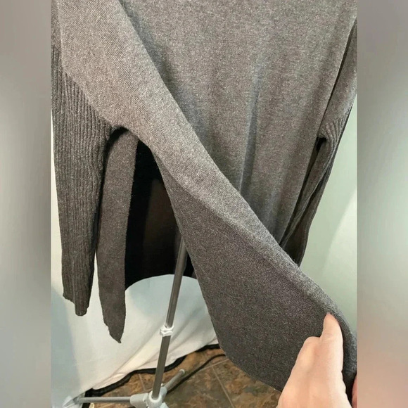ASOS split side turtleneck grey sweater size 6‎ -B12 - Picture 2 of 9